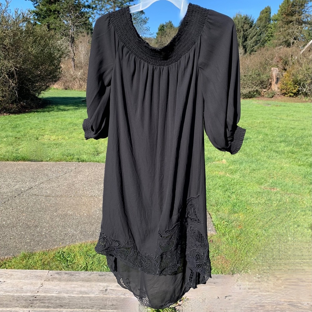 Chelsea 28 Dress Black with Lace Size Small